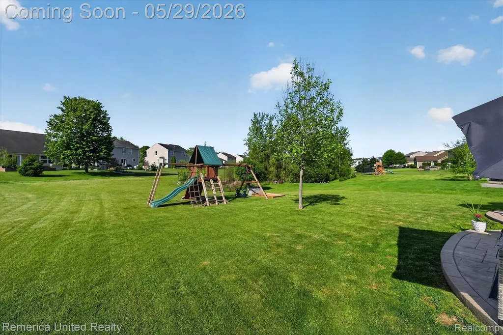 10948 Bouldercrest Drive Green Oak Township MI 48178