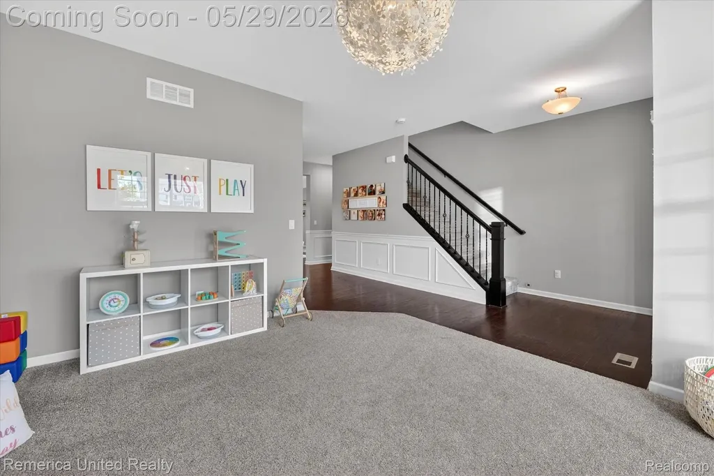 10948 Bouldercrest Drive Green Oak Township MI 48178