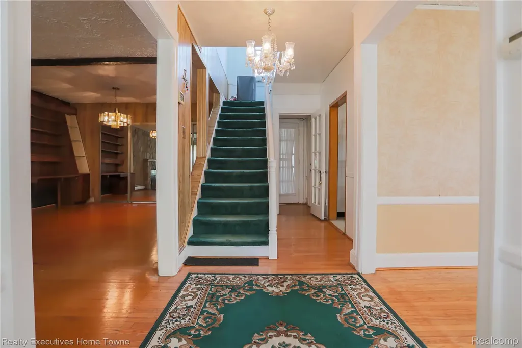 18244 Parkside Street Detroit City MI 48221