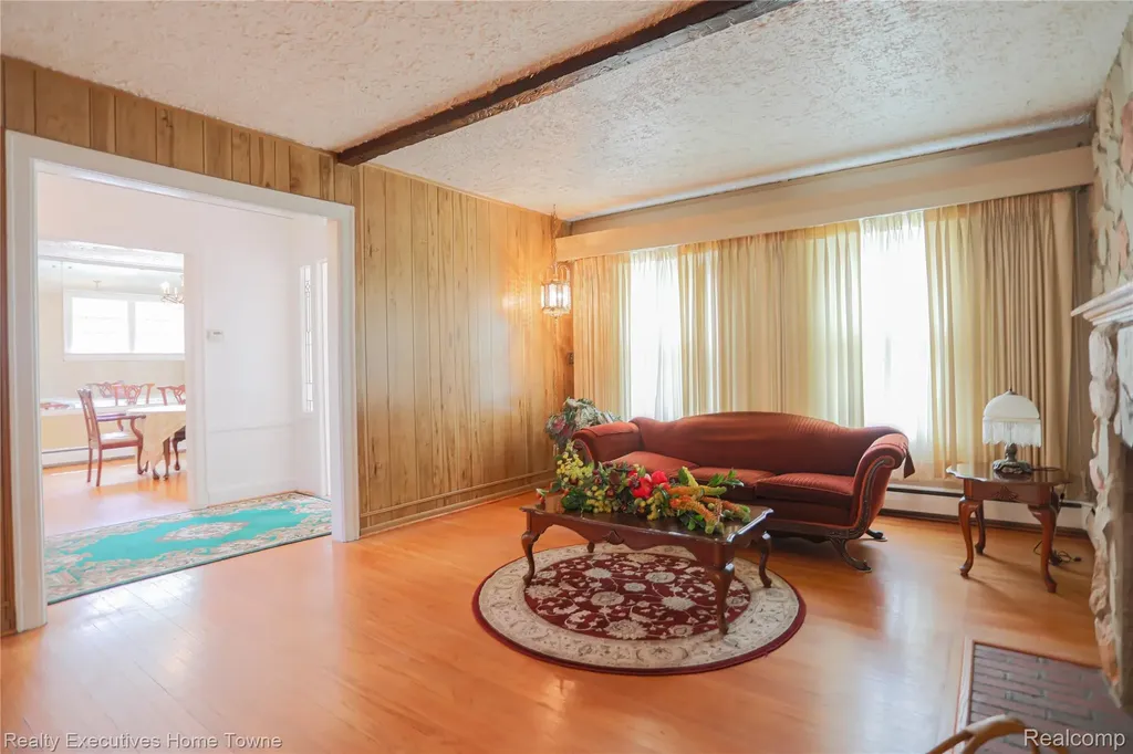 18244 Parkside Street Detroit City MI 48221