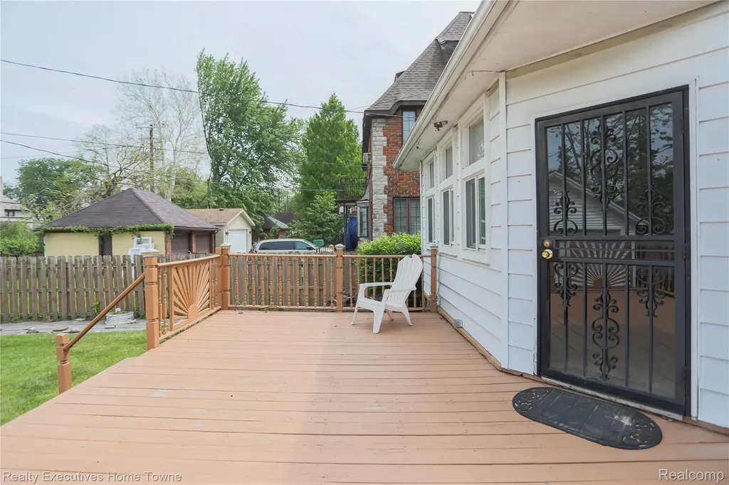 18244 Parkside Street Detroit City MI 48221