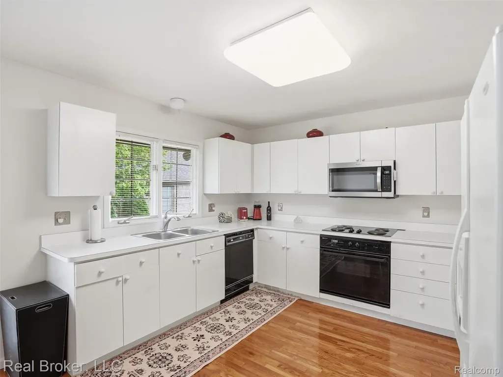 2710 Maitland Drive Ann Arbor City MI 48105