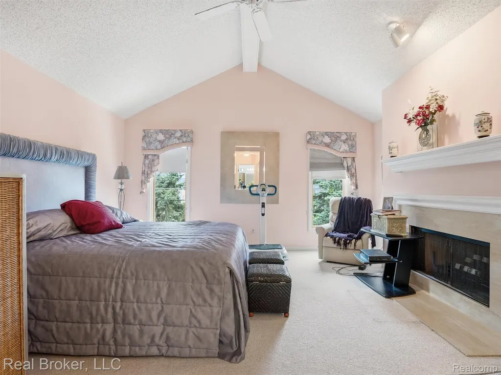 2710 Maitland Drive Ann Arbor City MI 48105