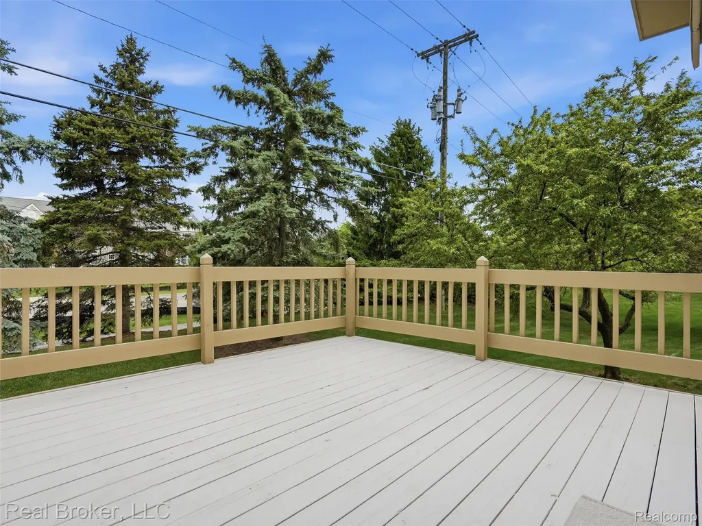 2710 Maitland Drive Ann Arbor City MI 48105