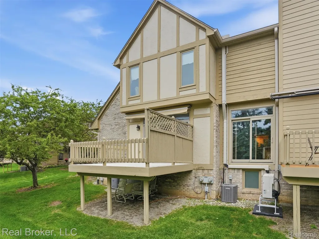 2710 Maitland Drive Ann Arbor City MI 48105