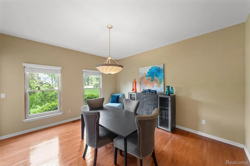10099 Fernbrooke Drive Green Oak Township MI 48116