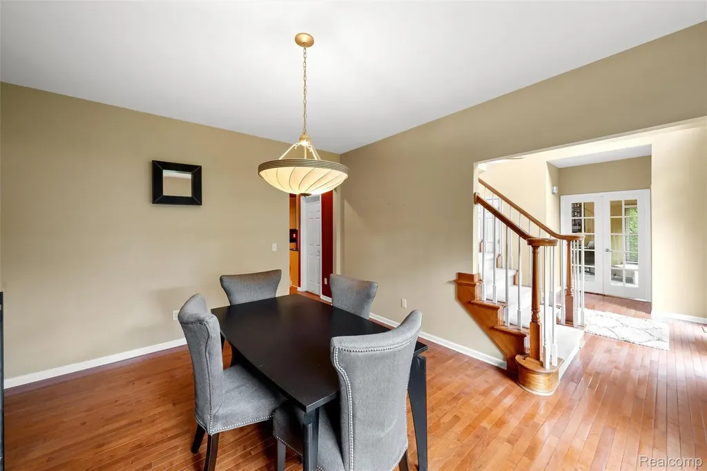 10099 Fernbrooke Drive Green Oak Township MI 48116