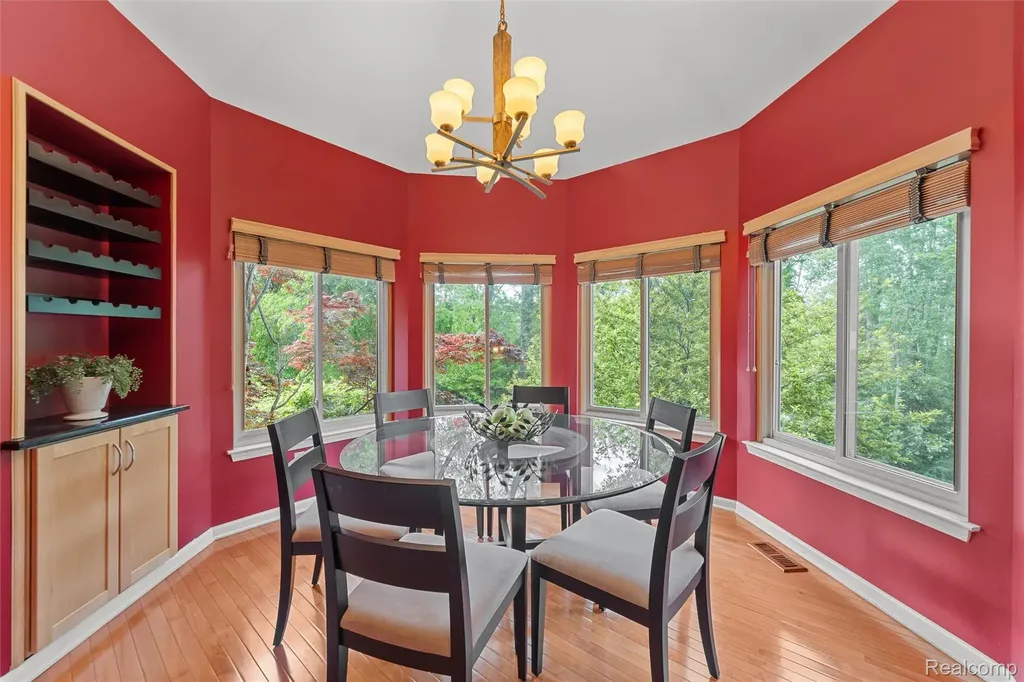10099 Fernbrooke Drive Green Oak Township MI 48116