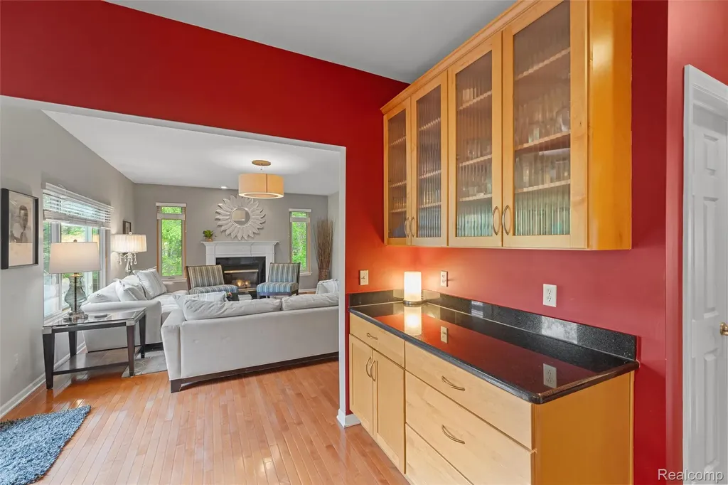 10099 Fernbrooke Drive Green Oak Township MI 48116