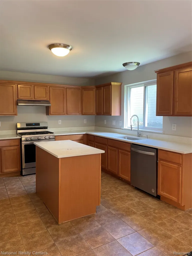 9780 David Lane White Lake Charter Township MI 48386