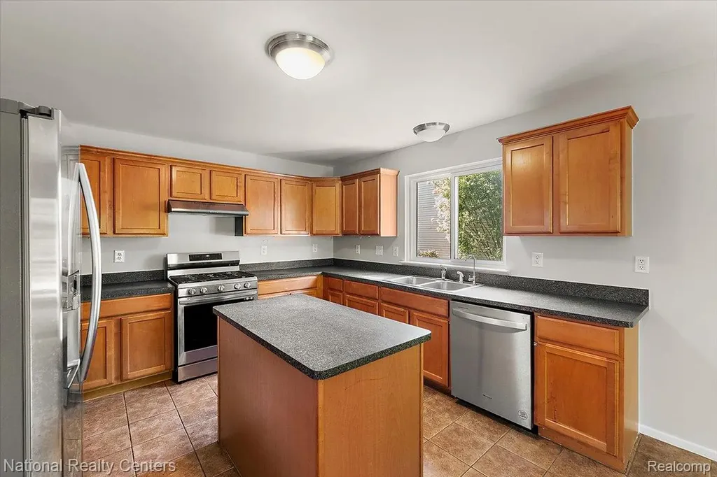9780 David Lane White Lake Charter Township MI 48386