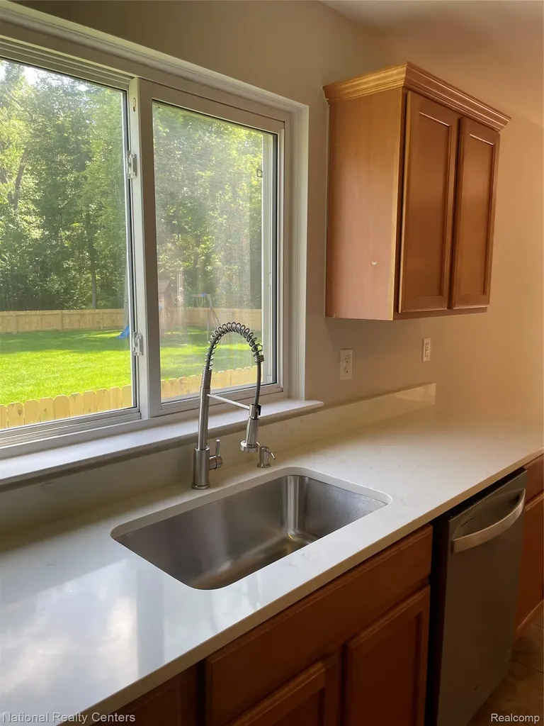 9780 David Lane White Lake Charter Township MI 48386