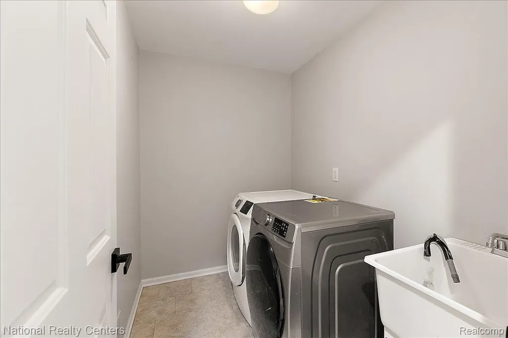 9780 David Lane White Lake Charter Township MI 48386