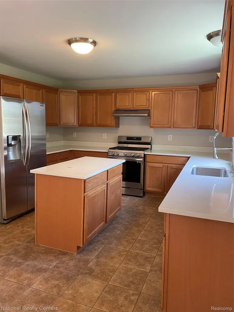 9780 David Lane White Lake Charter Township MI 48386