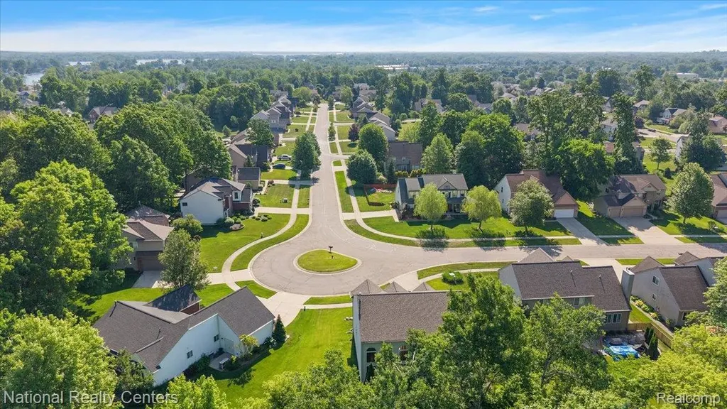 9780 David Lane White Lake Charter Township MI 48386
