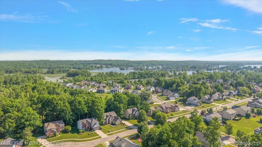 9780 David Lane White Lake Charter Township MI 48386