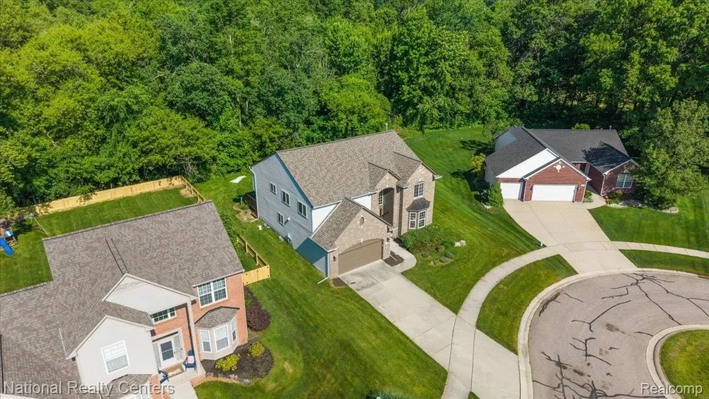 9780 David Lane White Lake Charter Township MI 48386