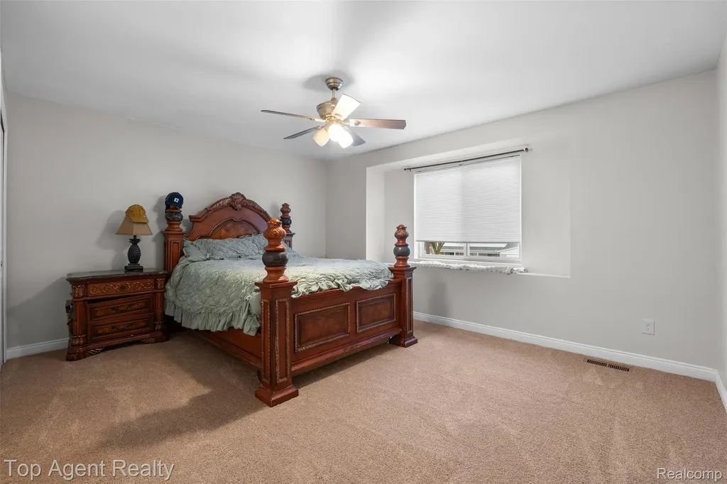 36738 Vine Drive Sterling Heights City MI 48312