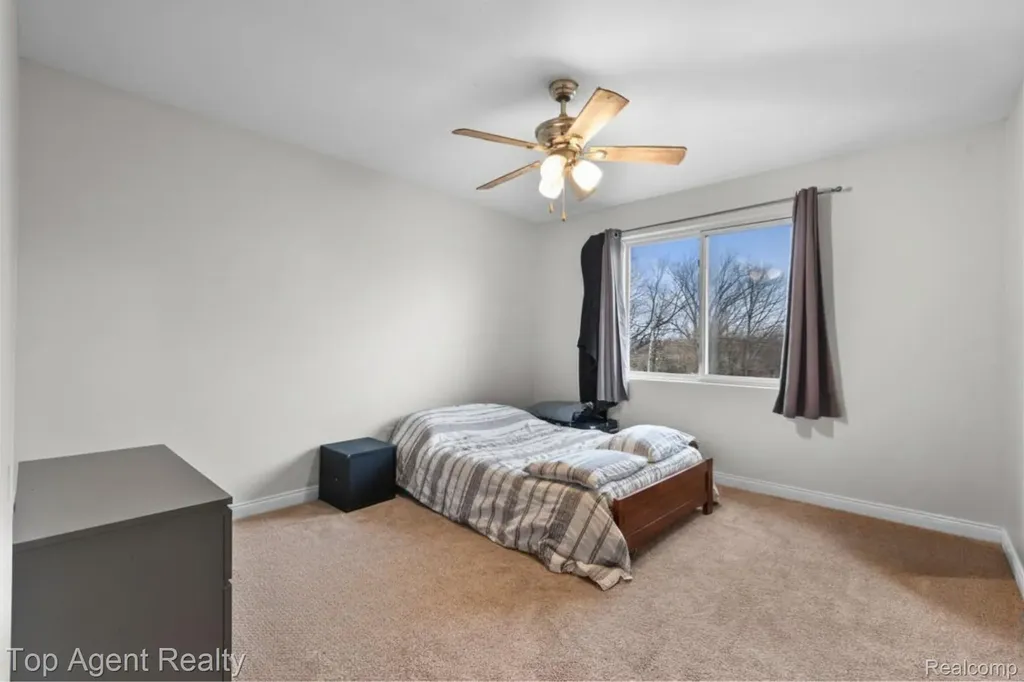 36738 Vine Drive Sterling Heights City MI 48312