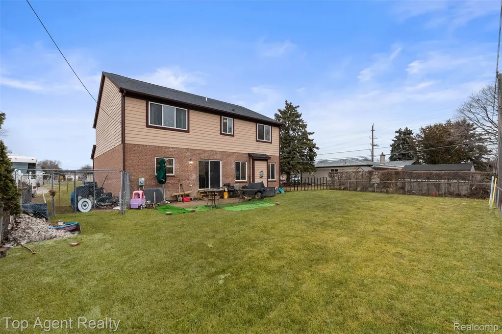 36738 Vine Drive Sterling Heights City MI 48312