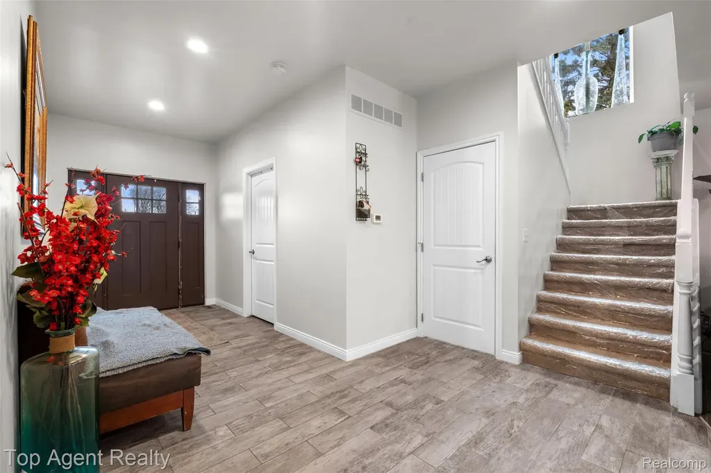 36738 Vine Drive Sterling Heights City MI 48312
