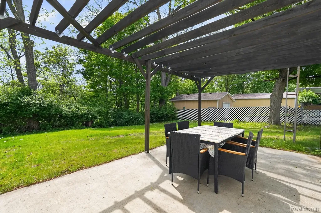 6235 Flushing Road Mt. Morris Township MI 48433