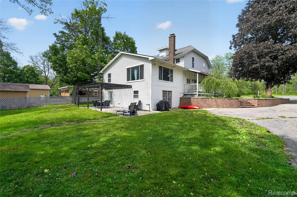 6235 Flushing Road Mt. Morris Township MI 48433