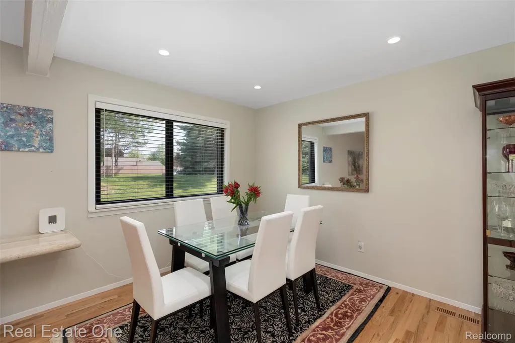 2903 Moon Lake Drive West Bloomfield Charter Township MI 48323