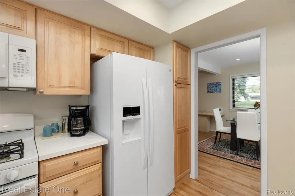 2903 Moon Lake Drive West Bloomfield Charter Township MI 48323