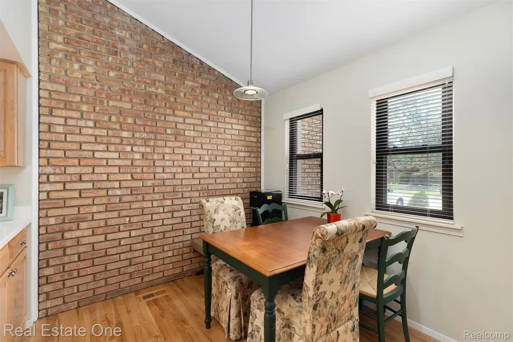 2903 Moon Lake Drive West Bloomfield Charter Township MI 48323