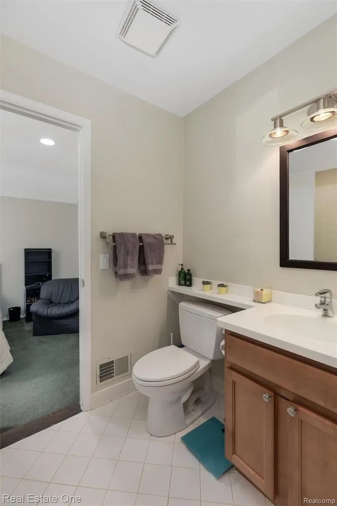 2903 Moon Lake Drive West Bloomfield Charter Township MI 48323