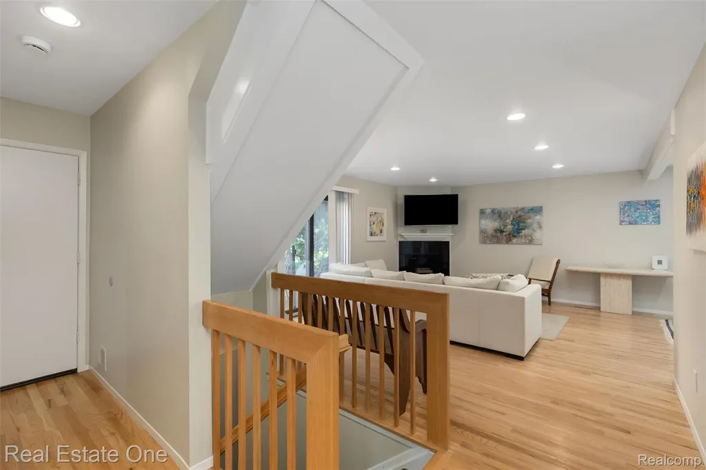 2903 Moon Lake Drive West Bloomfield Charter Township MI 48323