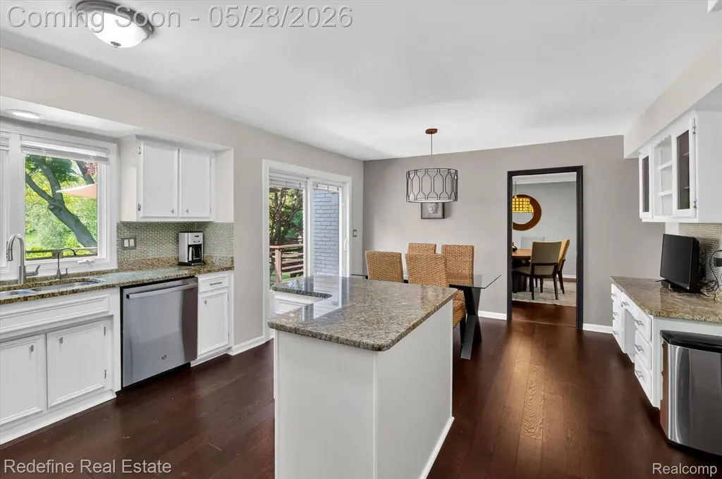 4296 Barcroft Way West Bloomfield Charter Township MI 48323