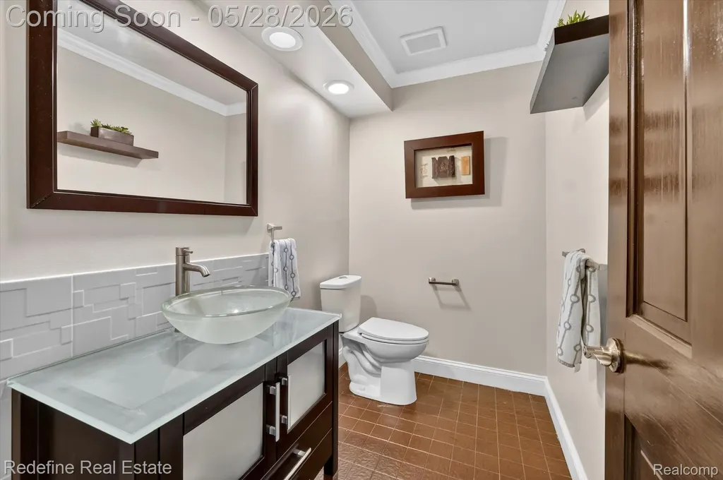 4296 Barcroft Way West Bloomfield Charter Township MI 48323