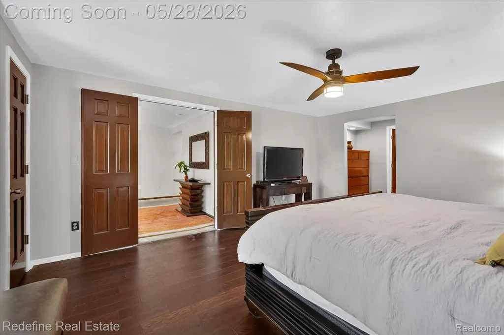 4296 Barcroft Way West Bloomfield Charter Township MI 48323