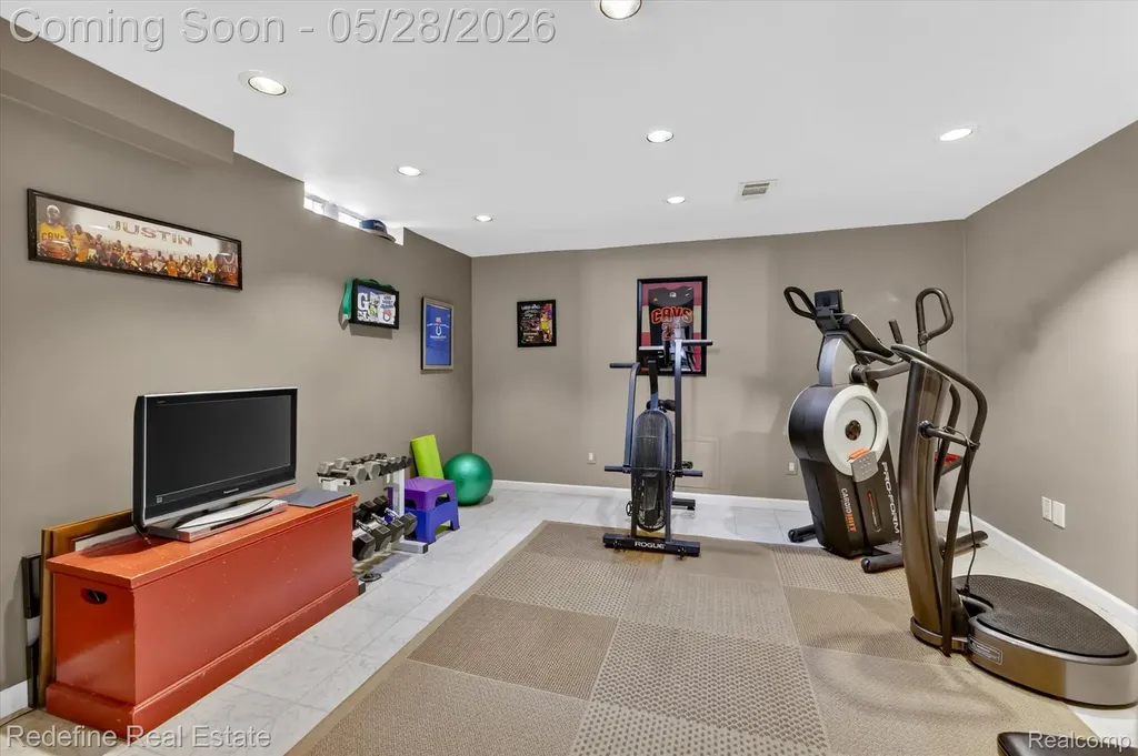 4296 Barcroft Way West Bloomfield Charter Township MI 48323