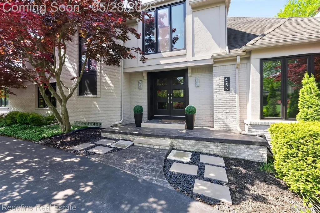 4296 Barcroft Way West Bloomfield Charter Township MI 48323