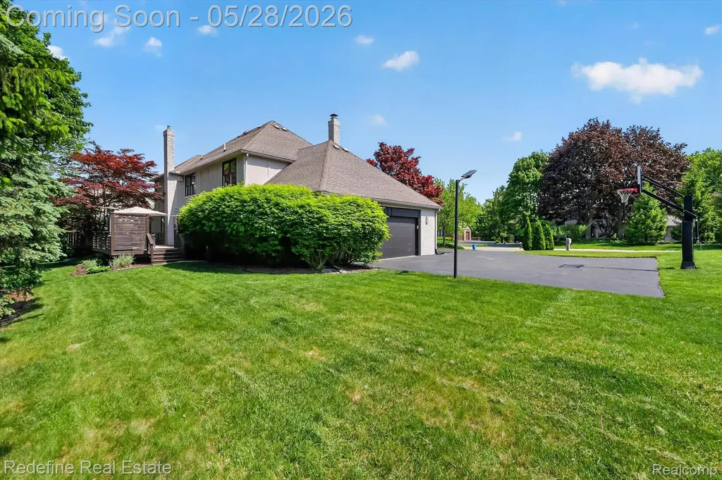 4296 Barcroft Way West Bloomfield Charter Township MI 48323