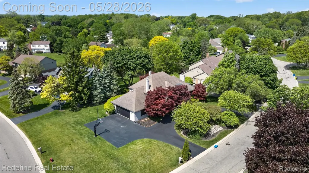 4296 Barcroft Way West Bloomfield Charter Township MI 48323