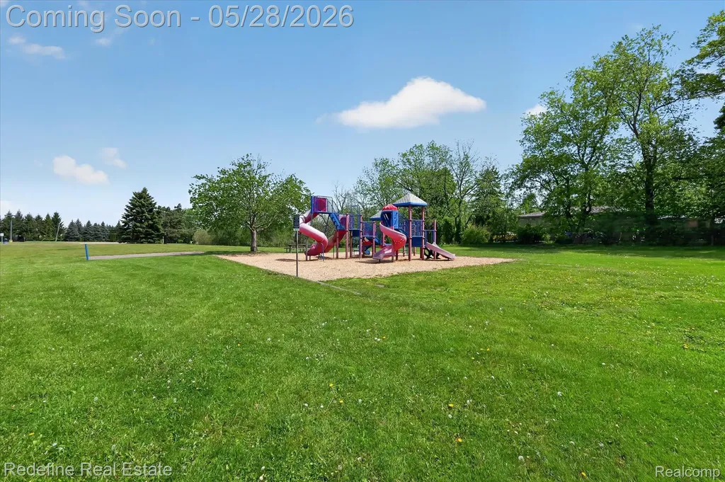 4296 Barcroft Way West Bloomfield Charter Township MI 48323