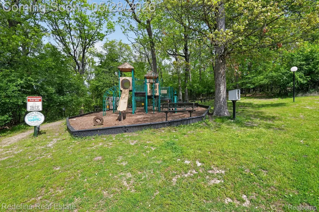 4296 Barcroft Way West Bloomfield Charter Township MI 48323