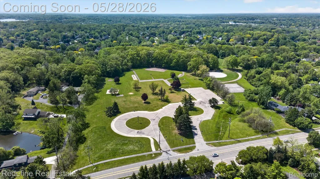 4296 Barcroft Way West Bloomfield Charter Township MI 48323