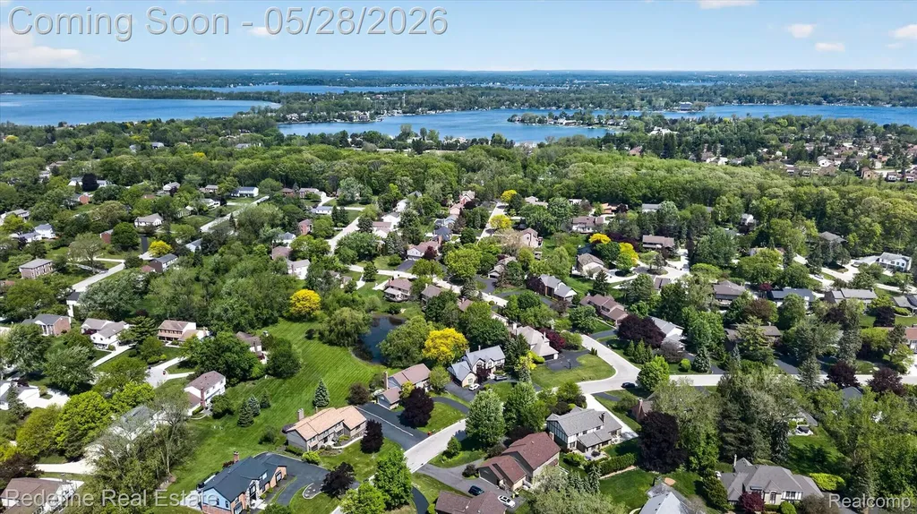 4296 Barcroft Way West Bloomfield Charter Township MI 48323