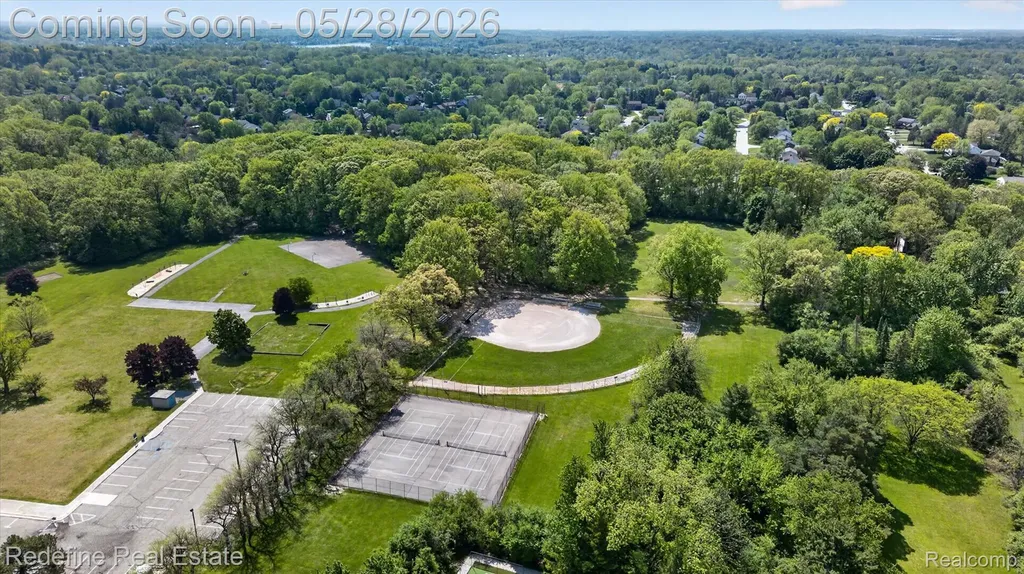 4296 Barcroft Way West Bloomfield Charter Township MI 48323