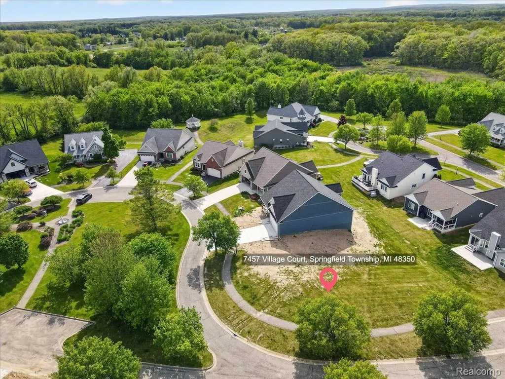 7457 Village Court Springfield Charter Township MI 48350
