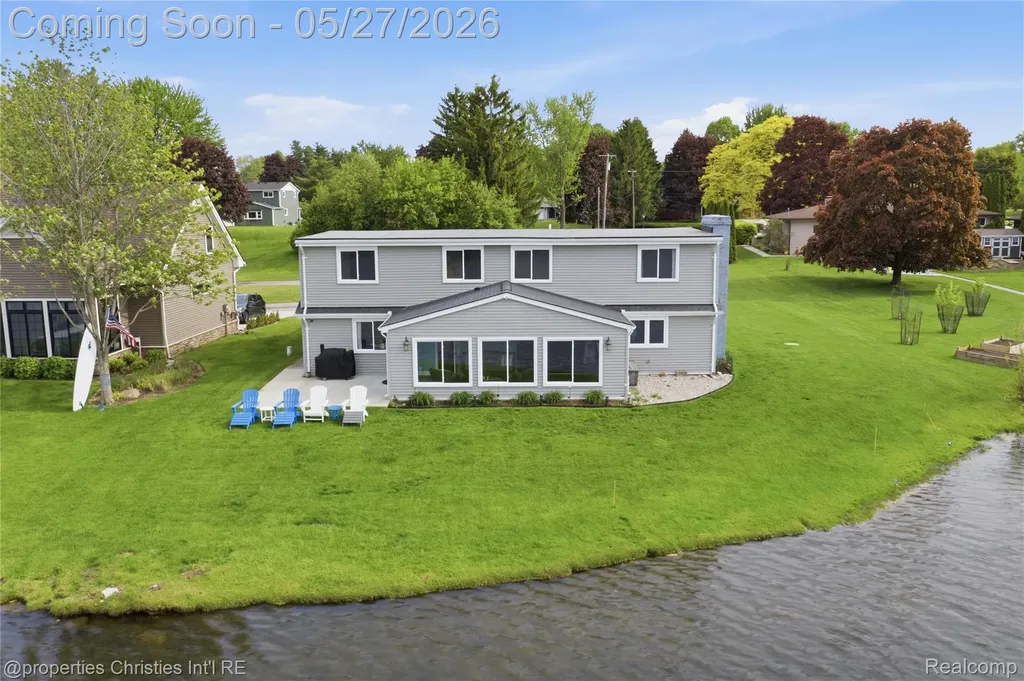 6672 Seth Court Independence Charter Township MI 48348
