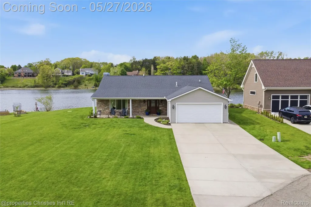 6672 Seth Court Independence Charter Township MI 48348