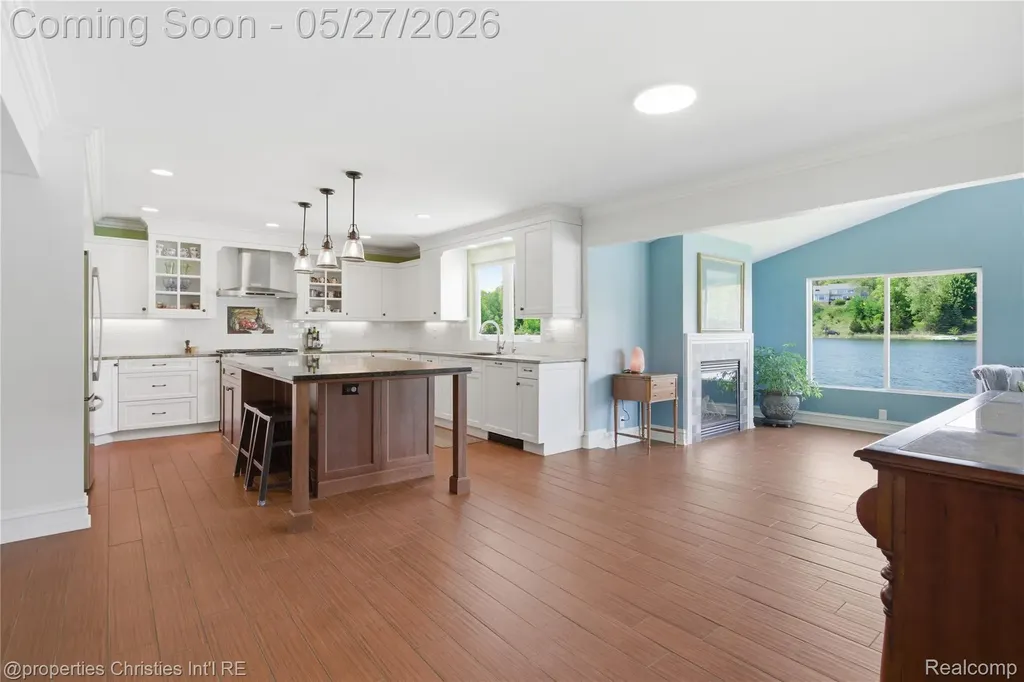 6672 Seth Court Independence Charter Township MI 48348
