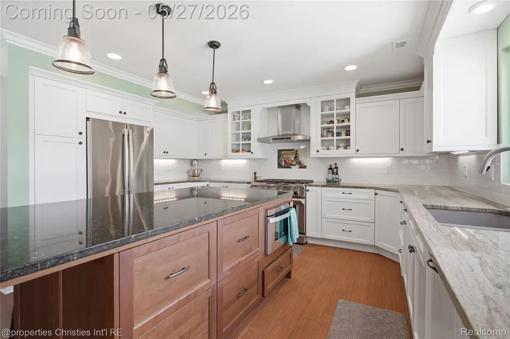 6672 Seth Court Independence Charter Township MI 48348