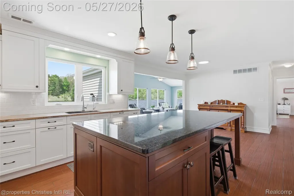 6672 Seth Court Independence Charter Township MI 48348